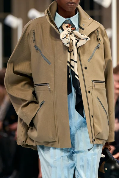 Look 97
